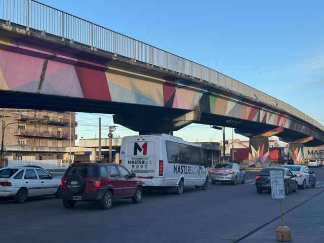 El puente que dividi� a Olavarr�a y todav�a no tiene nombre
